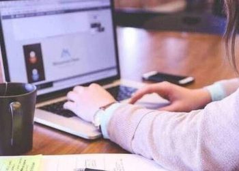 Τι αλλάζει από την 1η Ιουλίου στην ασφάλιση των διασυνοριακώς τηλεργαζομένων