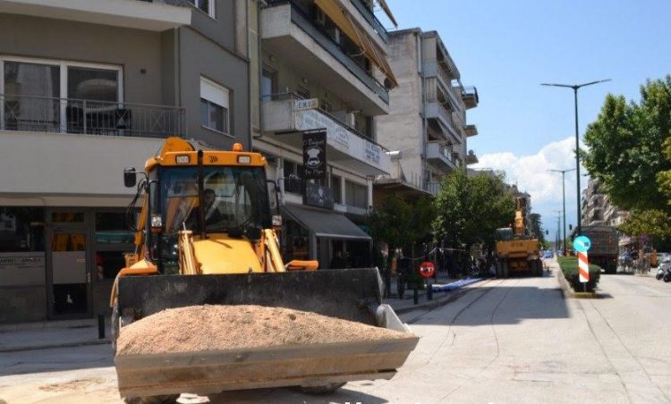 ΑΝΤΑΡΣΥΑ ΤΡΙΚΑΛΩΝ: Η χαρά των εργολάβων!