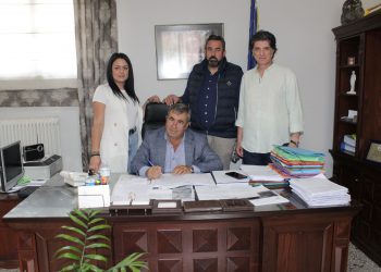 Υπογραφή σύμβασης έργου από το  Δήμαρχο Πύλης