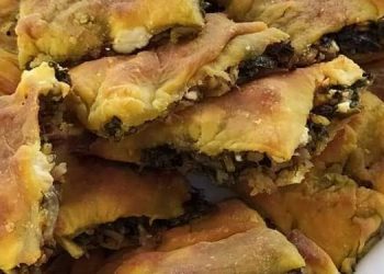 Σπιτική σπανακόπιτα