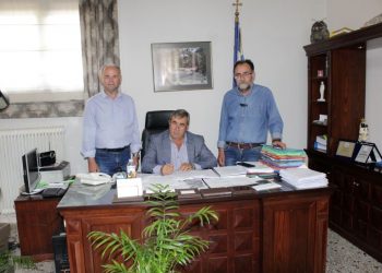 Υπογραφή  σύμβασης  νέου έργου από το Δήμαρχο Πύλης