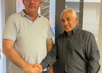 Ο πρόεδρος κοινότητας Ροπωτού Ιωάννης Λαμπρογεώργος επιλέγει “ΠΟΡΕΙΑ ΣΤΟ ΜΕΛΛΟΝ”