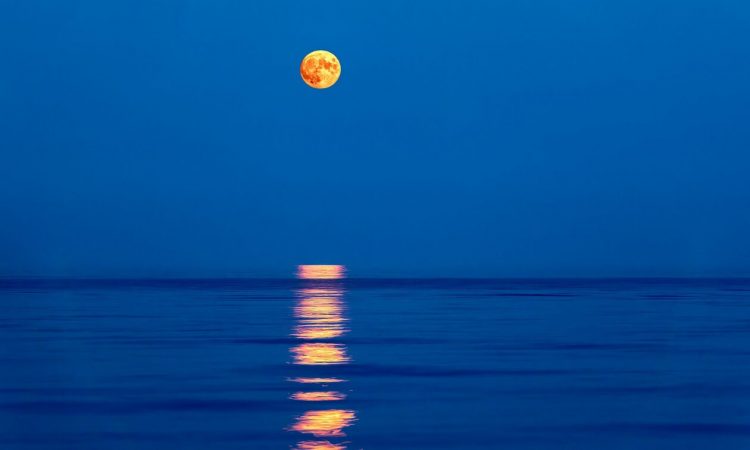Σήμερα 03/07: Πανσέληνος στον Αιγόκερω-Μόνο με τους άξιους