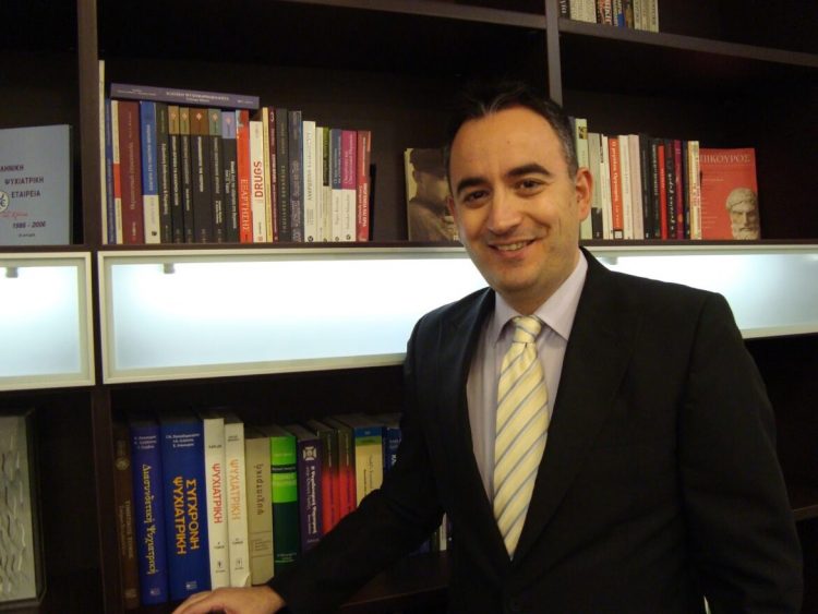 Αχιλλέας Οικονόμου, Πρόεδρος Επαγγελματιών Ψυχιάτρων Ελλάδας: Aπό τις εκατό γυναίκες στην Ελλάδα, οι επτά έχουν κακοποιηθεί σεξουαλικά στην παιδική τους ηλικία (audio)