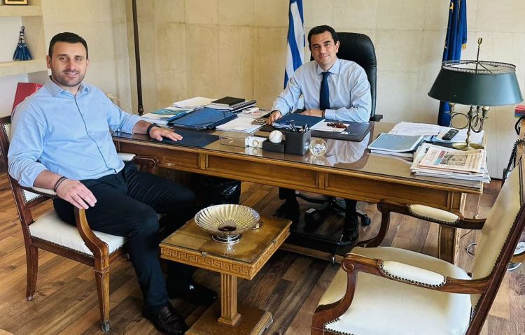 Συνάντηση του επικεφαλής του συνδυασμού ” Δύναμη Ευθύνης” και υποψήφιου δημάρχου Δήμου Μετεώρων Λευτέρη Αβραμόπουλου με τον Υπουργό Ανάπτυξης Κώστα Σκρέκα