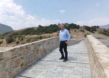 Την πέτρινη τοξωτή γέφυρα της Σαρακίνας διασώζει η Περιφέρεια Θεσσαλίας