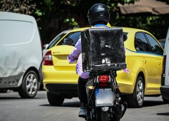Καύσωνας «Κλέων»: Ποιες εργασίες σταματούν υποχρεωτικά – Πρόστιμο 2.000 ευρώ για τους παραβάτες