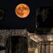 «Φεγγάρι του Ελαφιού»: Μάγεψε η υπερπανσέληνος του Ιουλίου