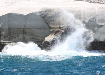 Στο top 15 των ευρωπαϊκών παραλιών η Συκιά της Μήλου και το Κριαρίτσι στη Σιθωνία