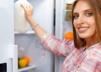 Φεύγετε για διακοπές; Πώς να συντηρήσετε τα τρόφιμα του ψυγείου