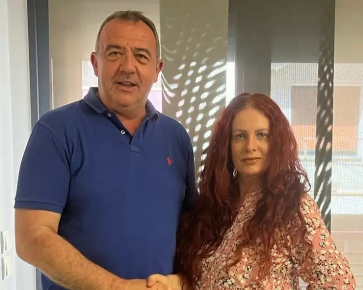Στο πλευρό του Θεόδωρου Χήρα και η Γεωργία Γίδα