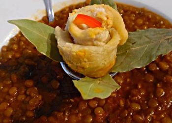 Πικάντικη φακή της Έφης-Lentils soup