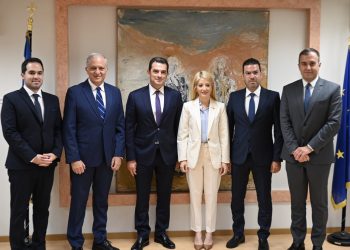 Κώστας Σκρέκας: «Στρατηγική προτεραιότητα η συνεργασία Ελλάδας – Κύπρου με αιχμή τις επενδύσεις»