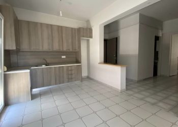 Ενοικιάζεται διαμέρισμα 76 τμ κοντά στο Μαιευτήριο