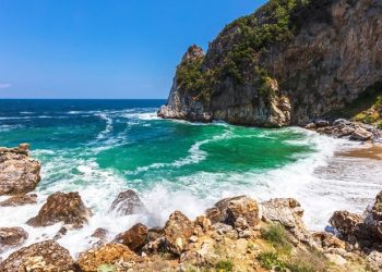Η παραλία στο Πήλιο που μοιάζει σαν να βγήκε από… παραμύθι (φωτ.)