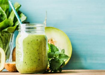 Detox smoothie με πεπόνι και μπανάνα – Πώς να το φτιάξετε
