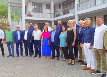 Η ομάδα Μαράβα  ΞΑΝΑ ΜΑΖΙ