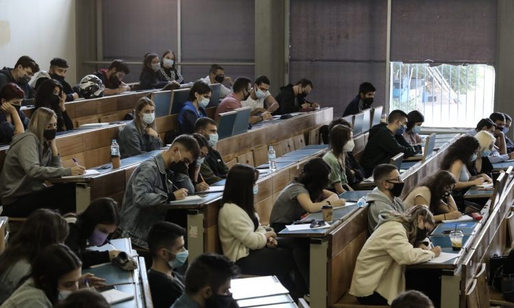 ΔΥΠΑ: Μέχρι 31 Αυγούστου οι αιτήσεις για εγγραφή στα 30 ΙΕΚ