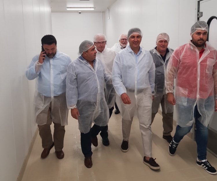 Επίσκεψη του Υπουργού Αγροτικής Ανάπτυξης & Τροφίμων  στην επιχείρηση της οικογένειας Μαράβα