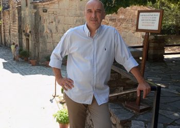 Δήλωση υποψηφιότητας του Περικλή Μητρονάτσιου και ανακοίνωση στήριξης στον Θεόδωρο Χήρα