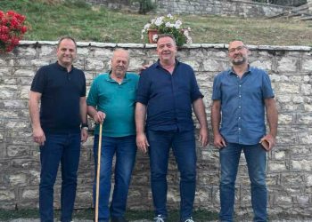 Διπλή αξιόλογη υποψηφιότητα για τον Θοδωρή Χήρα στην Αθαμανία