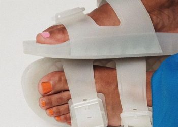 Pedicure o’clock! 4 σχέδια που θα αναδείξουν τα σανδάλια σου