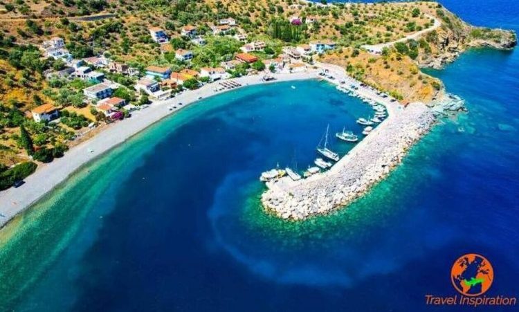 Σαμπατική: Tο κρυφό διαμάντι του Λεωνιδίου που μοιάζει με νησί