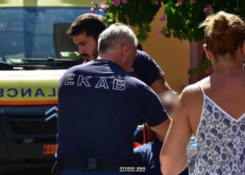 Απίστευτο ατύχημα στο Ναύπλιο: Κατσαρόλα έπεσε από τον 2ο όροφο σε κεφάλι περαστικού