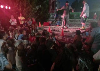 Παράσταση Ανιματέρ για τα παιδιά της Πύλης