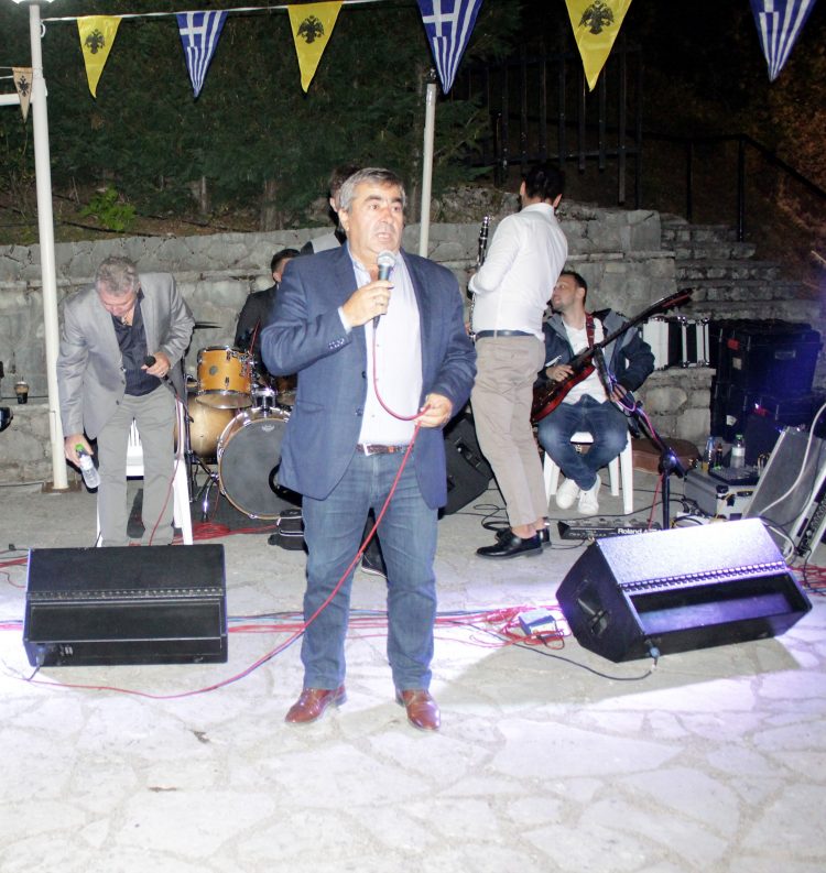 Στη Κορυφή και στη Νέα Πεύκη το Δεκαπενταύγουστο ο Κώστας Μαράβας