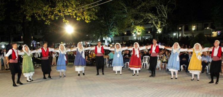 Αφιέρωμα στην παράδοση στην Πύλη