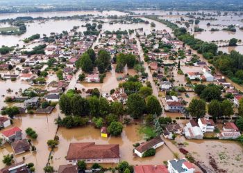 Άμεσα μέτρα ανακούφισης των επιχειρήσεων από τις πλημμύρες ζητούν οι έμποροι της Θεσσαλίας