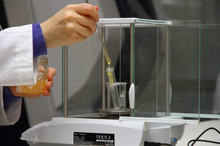 Δειγματοληψίες νερού από το εργαστήριο Μανούρας