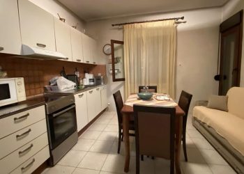 Μεζονέτα προς πώληση