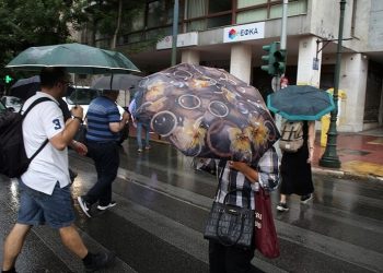 Καιρός: Ισχυρή κακοκαιρία από Δευτέρα – Ποιες περιοχές θα δεχτούν το μεγαλύτερο όγκο νερού