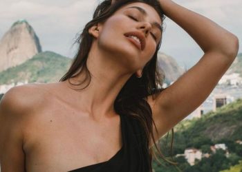 3 πράγματα που πρέπει να κάνεις στα μαλλιά σου μετά τις διακοπές