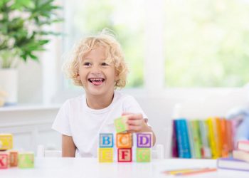Απλές συμβουλές για να μάθουν τα παιδιά Αγγλικά πιο εύκολα