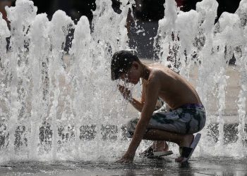 Συναγερμός για την κλιματική αλλαγή: Ρεκόρ θερμοκρασιών από τη Γαλλία μέχρι την Ιαπωνία