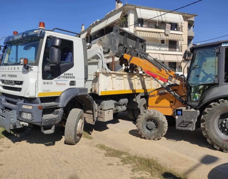 Παρέμβαση Σακκά και διαδημοτική στήριξη με μηχανήματα στον Δήμο Τρικκαίων