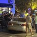 Τρίκαλα: Ταξιτζής ένιωσε αδιαθεσία κι έπεσε με το ταξί στον αυλόγυρο φροντιστηρίου στην πλατεία Δεσποτικούς