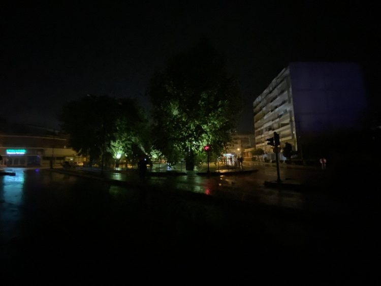 Χωρίς ρεύμα σε πολλές περιοχές των Τρικάλων
