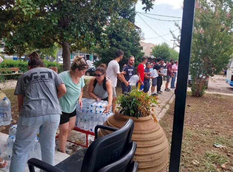 Συνεχίζεται η συλλογή ειδών πρώτης ανάγκης στο Στέκι Αλληλεγγύης