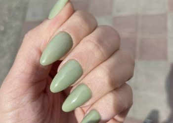 Matcha nails! 6 manicure με απόλυτο πρωταγωνιστή το πράσινο χρώμα