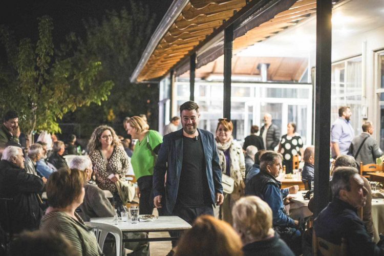 Συνέχισε τις περιοδείες ο Ηλιάδης
