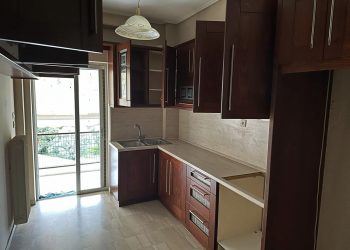 Ενοικιάζεται διαμέρισμα 75τμ κοντά στην πλατεία Βουβής
