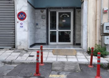 Θεσσαλονίκη: Ποινική δίωξη για ανθρωποκτονία με δόλο στον 69χρονο που σκότωσε την 42χρονη κόρη του