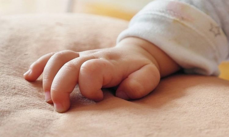 Εξελίξεις στην υπόθεση μυστήριο με τους θανάτους δύο παιδιών – Τι προβληματίζει