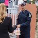 Αστυνομικοί διένειμαν ενημερωτικά φυλλάδια, σχολικά προγράμματα και σελιδοδείκτες σε μαθητές σε σχολεία των Τρικάλων κι όλης της Θεσσαλίας
