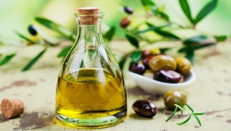 “Ελαιόλαδο το θαυματουργό”: Γιατί μας είναι απαραίτητο – Οι πολλές ευεργετικές ιδιότητες για την υγεία