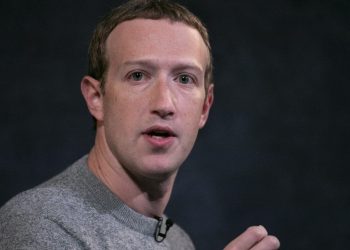 Mαρκ Ζούκερμπεργκ: Γιατί «έφαγε ξύλο» ο Mr Facebook – H φωτογραφία με τα μαυρισμένα μάτια
